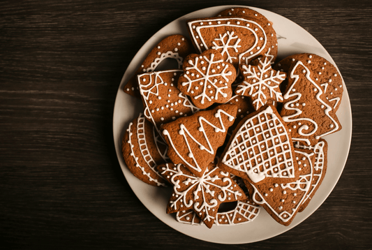 Maqui Berry Gingerbread Cookies